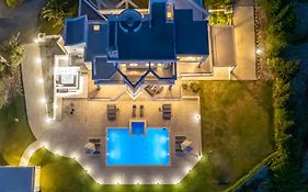 Monte Smith Luxury Villas
